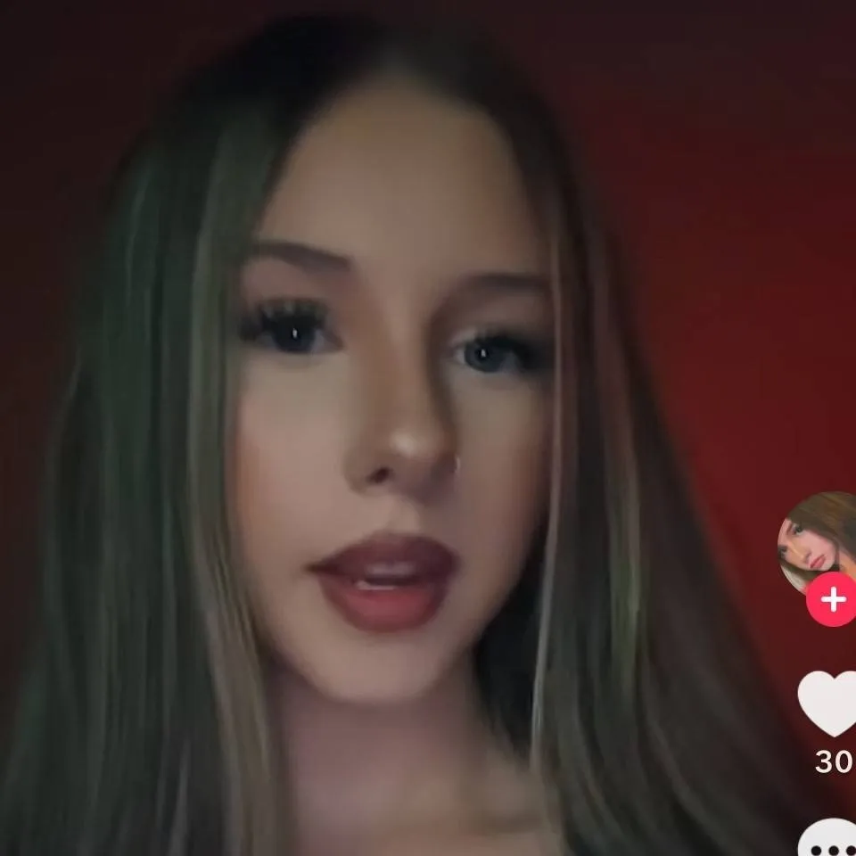 chat with ai character: McKenzie 