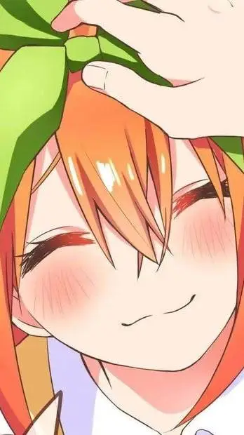 ai character: Yotsuba Nakano  background