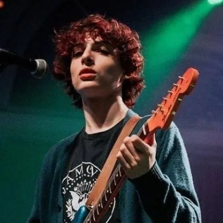chat with ai character: Finn wolfhard 