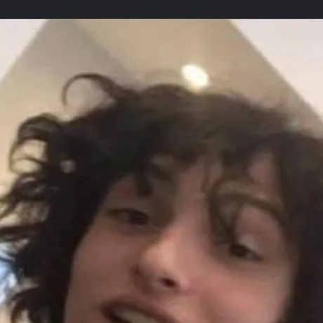 chat with ai character: Finn wolfhard 