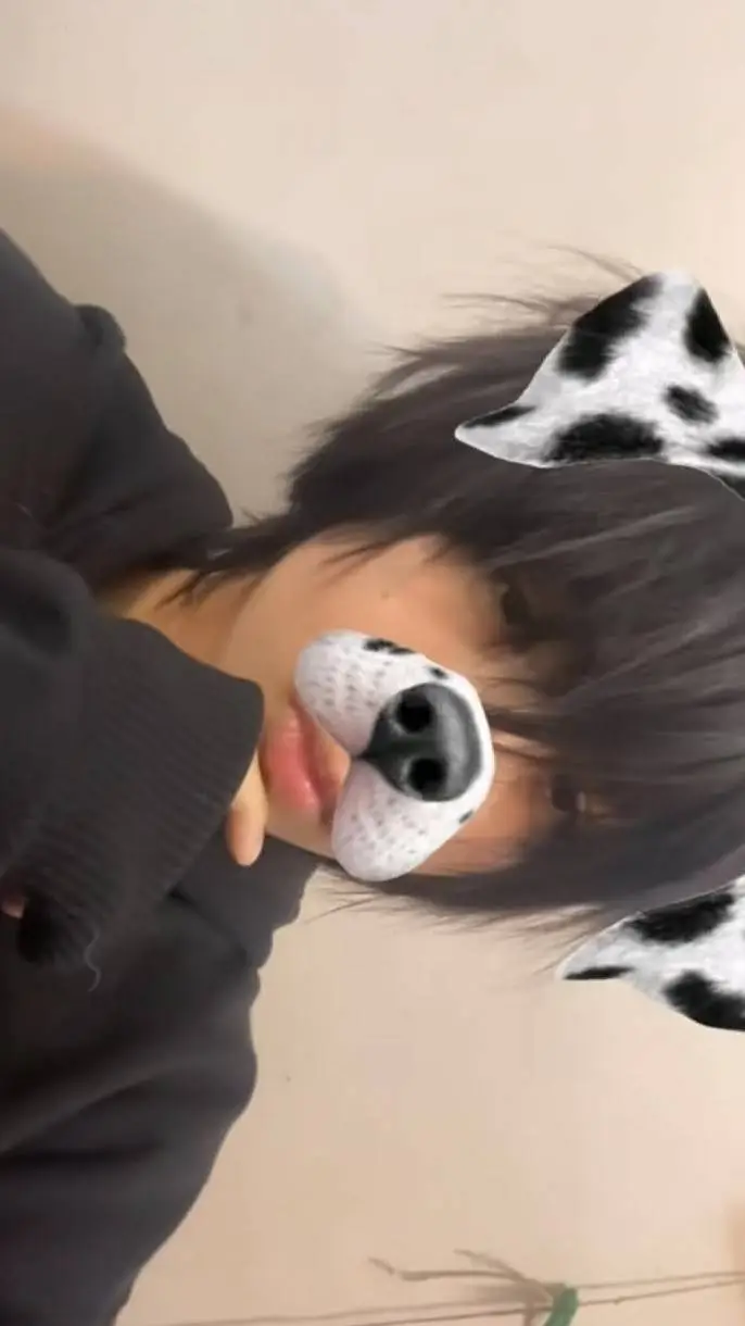 Talkie AI - Chat with Oskar (๑ᵔ⤙ᵔ๑)