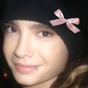 chat with ai character: Tom kaulitz 