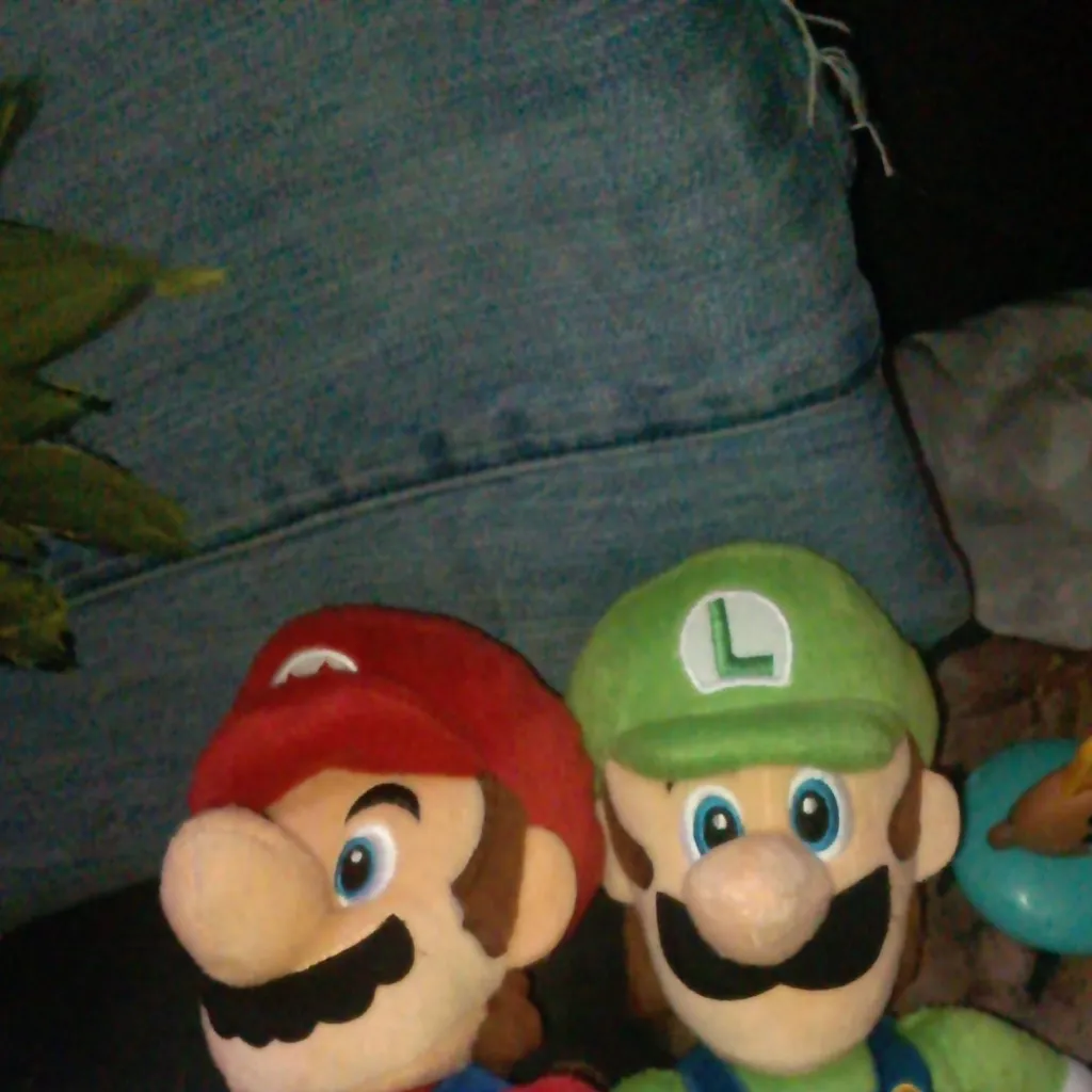 chat with ai character: Mario and Luigi 