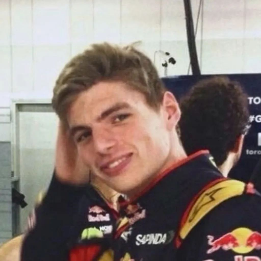 chat with ai character: Max Verstappen