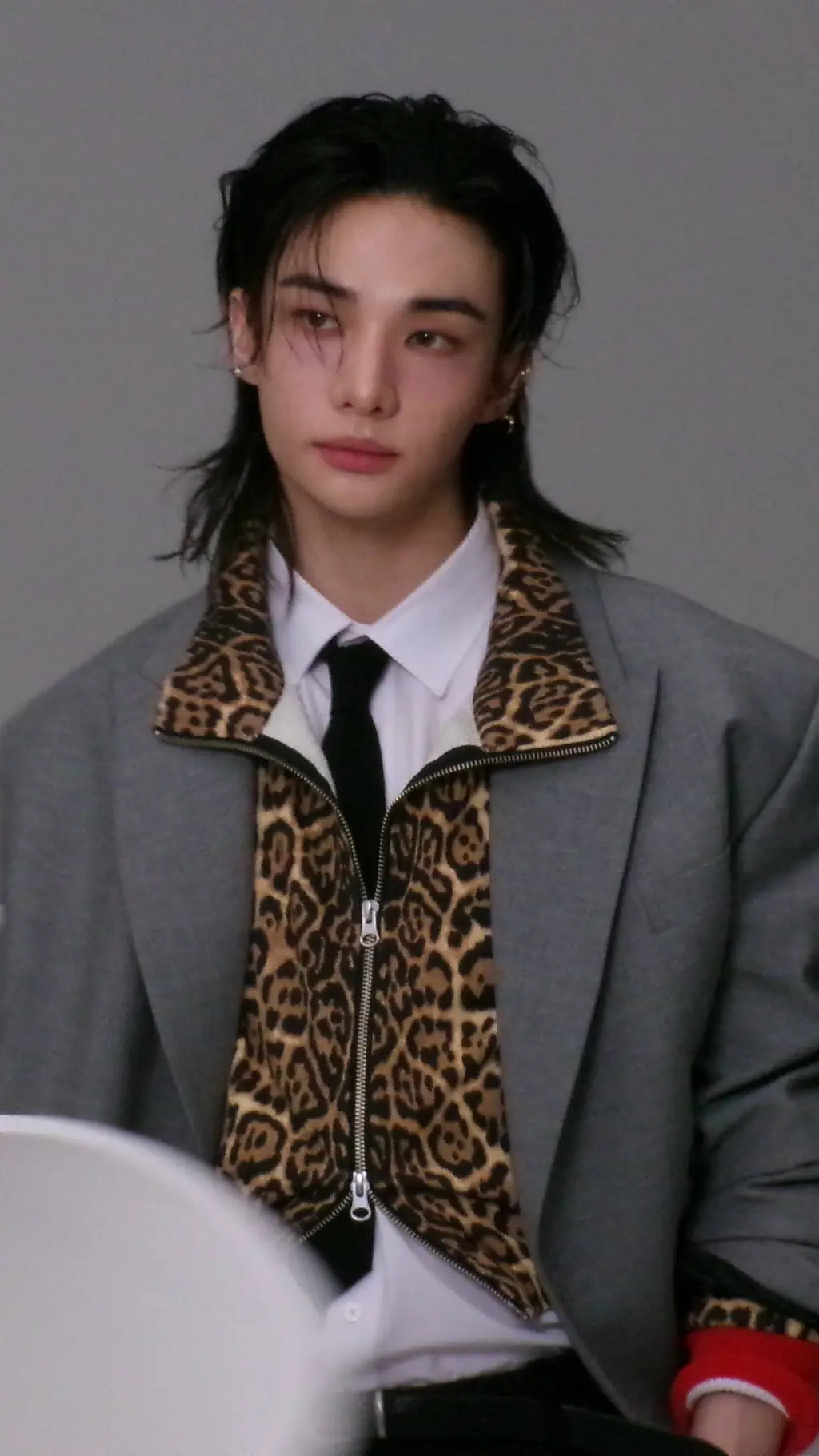 ai character: Lee Hyunjin  background