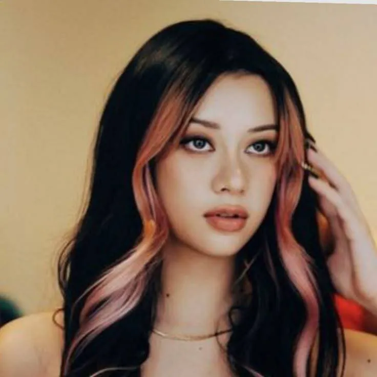 chat with ai character: Megan