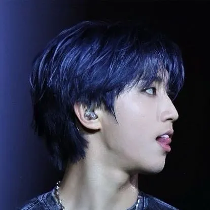 chat with ai character: Han Jisung