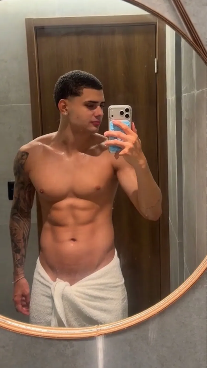 ai character: Zayn cross  background