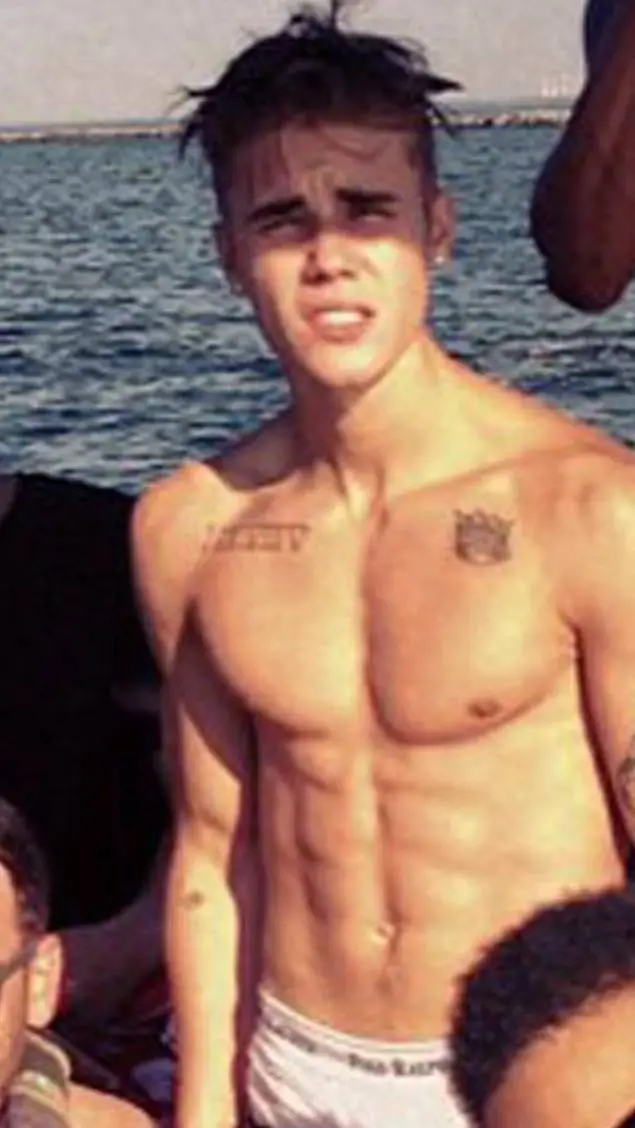 ai character: Justin bieber  background