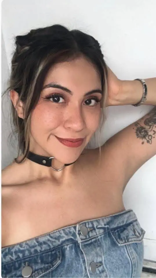 Talkie AI - Chat with Leslie