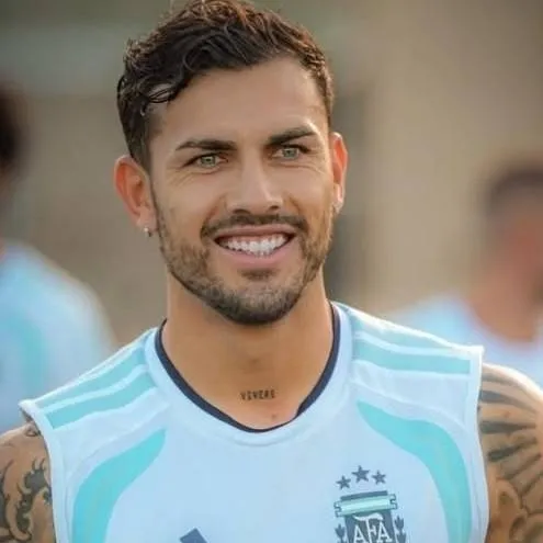 chat with ai character: Leandro paredes.