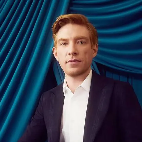 chat with ai character: Domhnall Gleeson