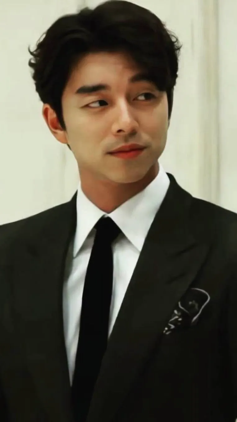ai character: Gong yoo background
