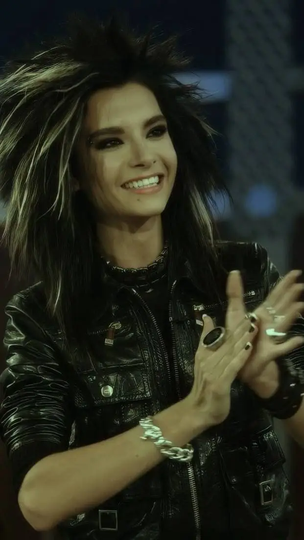ai character: Bill Kaulitz background
