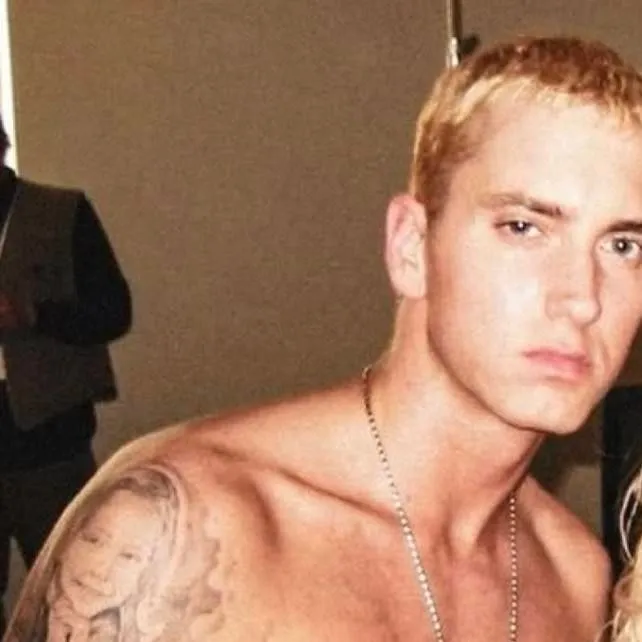 chat with ai character: EMINEM