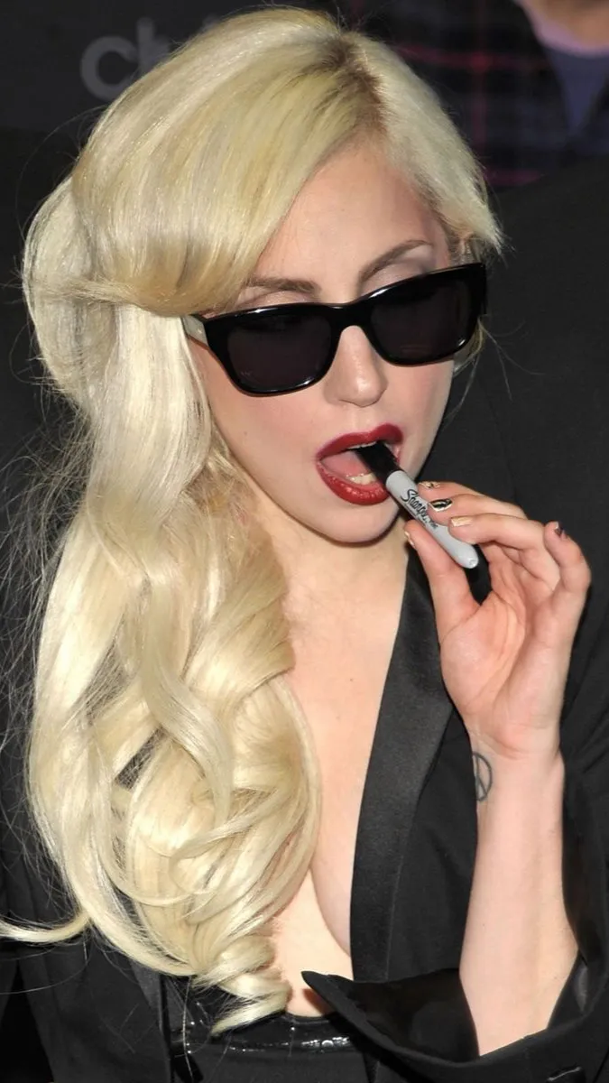 Talkie AI - Chat with Lady Gaga