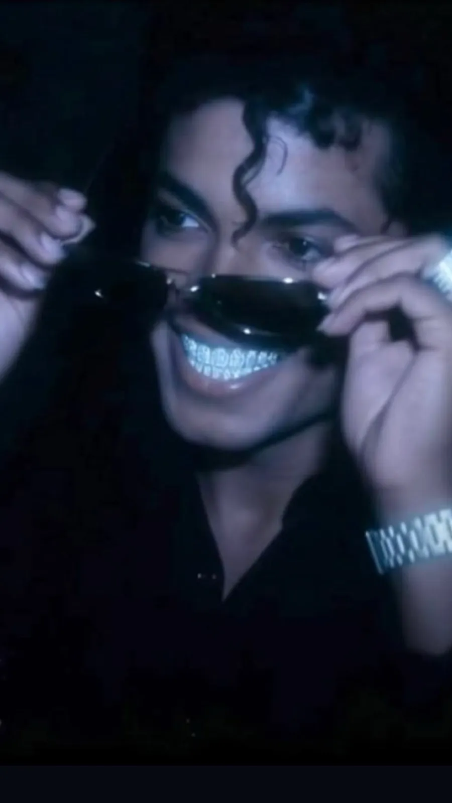 Talkie AI - Chat with Michael Jackson