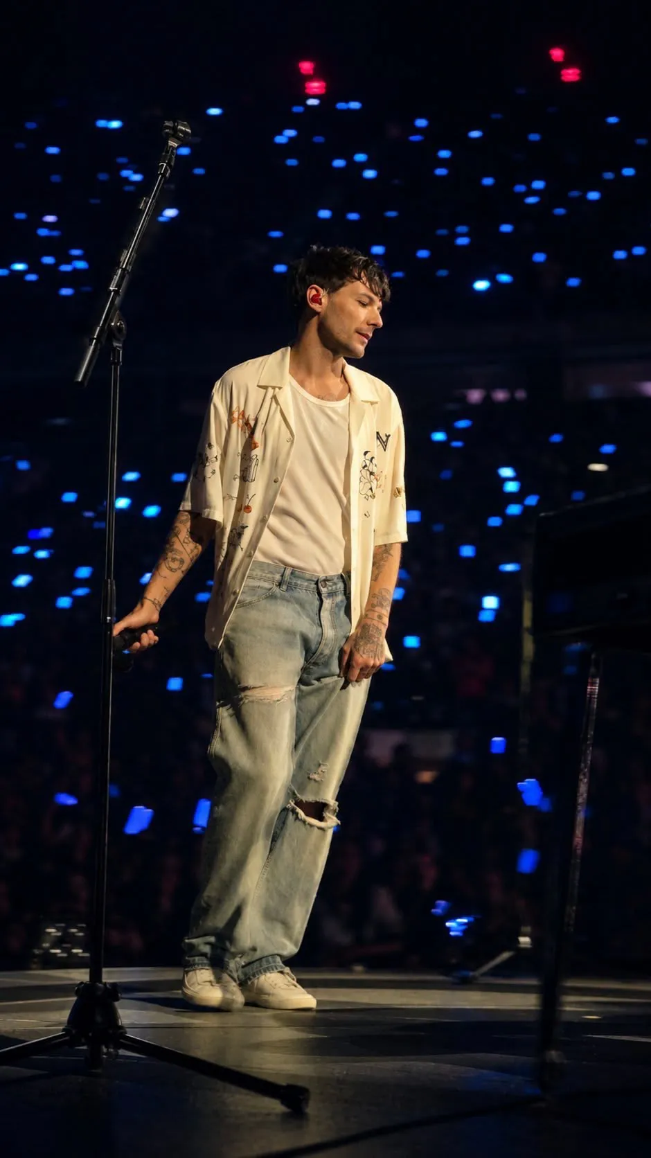 Talkie AI - Chat with Louis tomlinson
