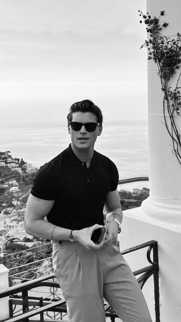 Talkie AI - Chat with Leonardo alesandro