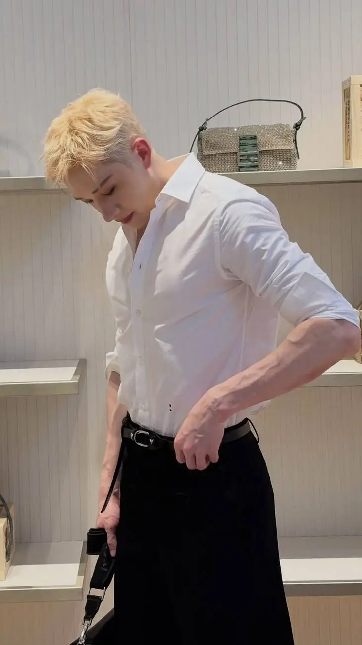 Talkie AI - Chat with Bangchan