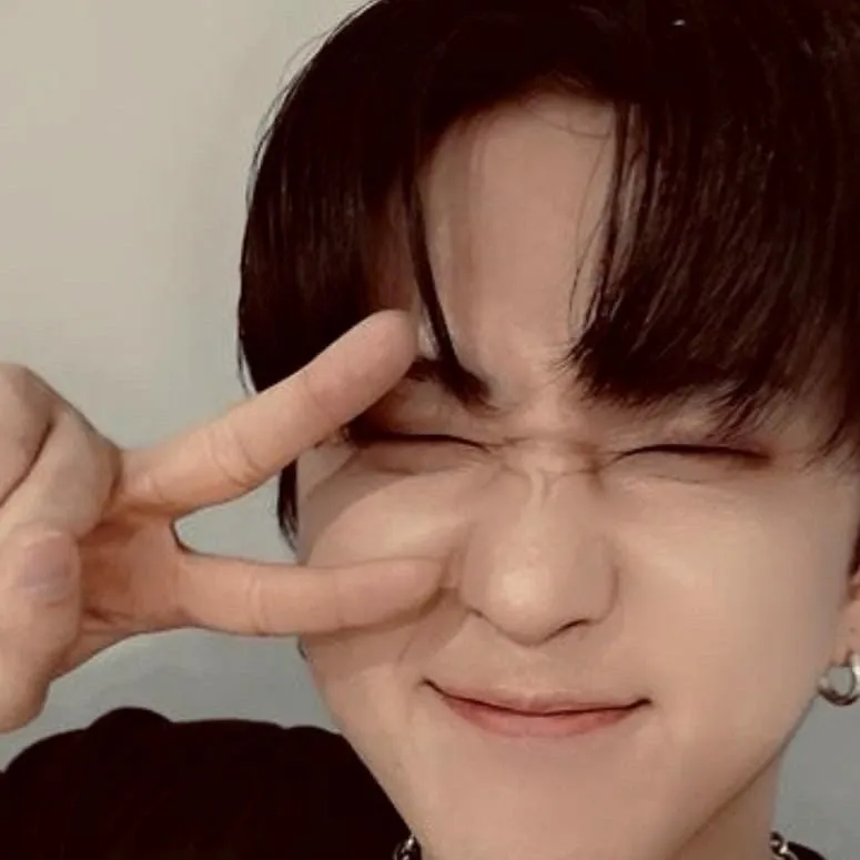 chat with ai character: |~Changbin~|