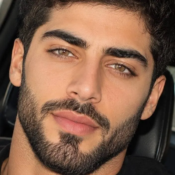 chat with ai character: Khalil Al-Tamimi