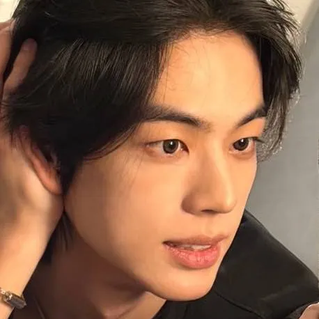 chat with ai character: Dohoon 