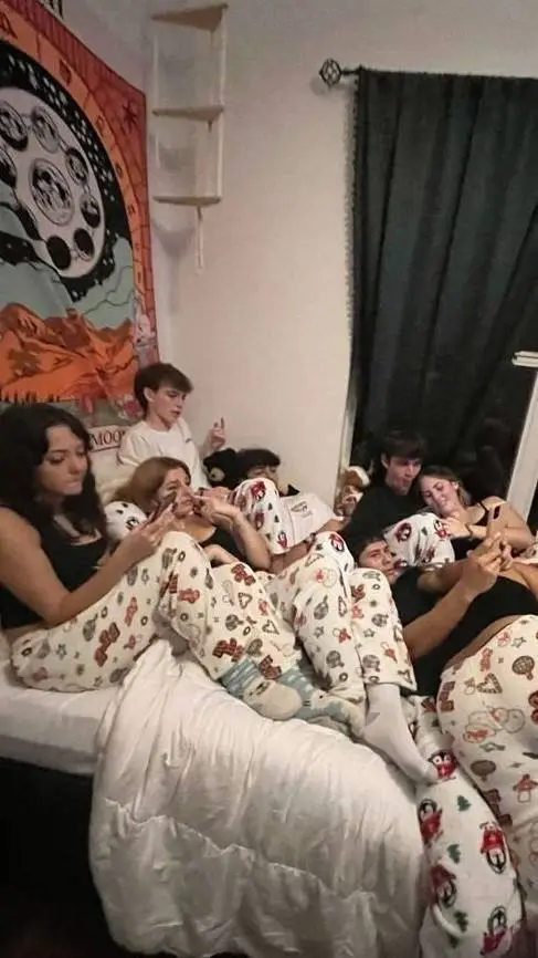 ai character: !SLEEPOVER! background