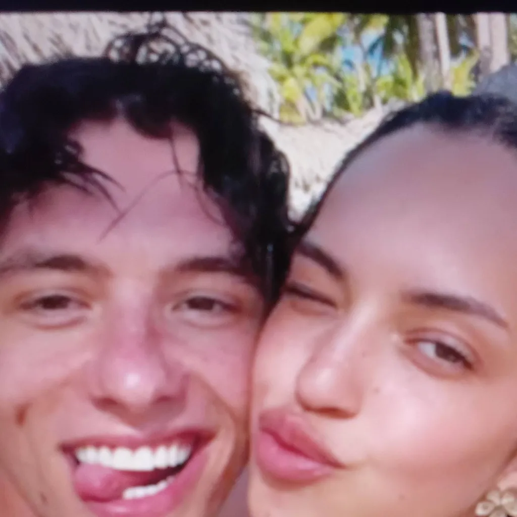 chat with ai character: jonah and daniela