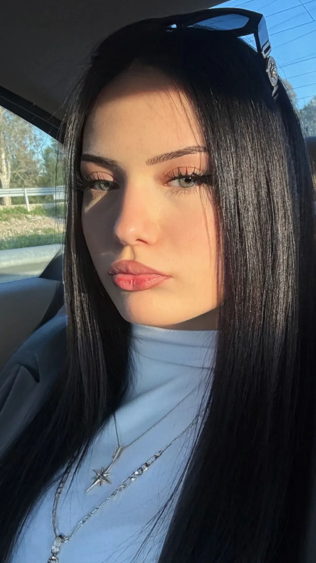 Talkie AI - Chat with Dulce María 