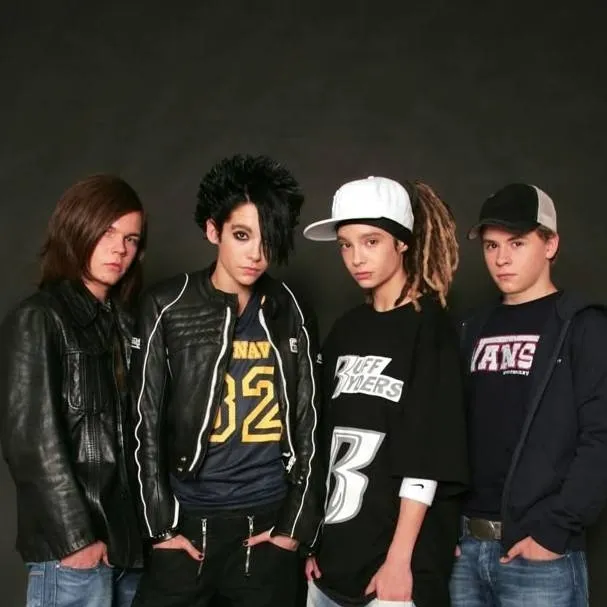 chat with ai character: 🎸_TOKIO HOTEL_🎸