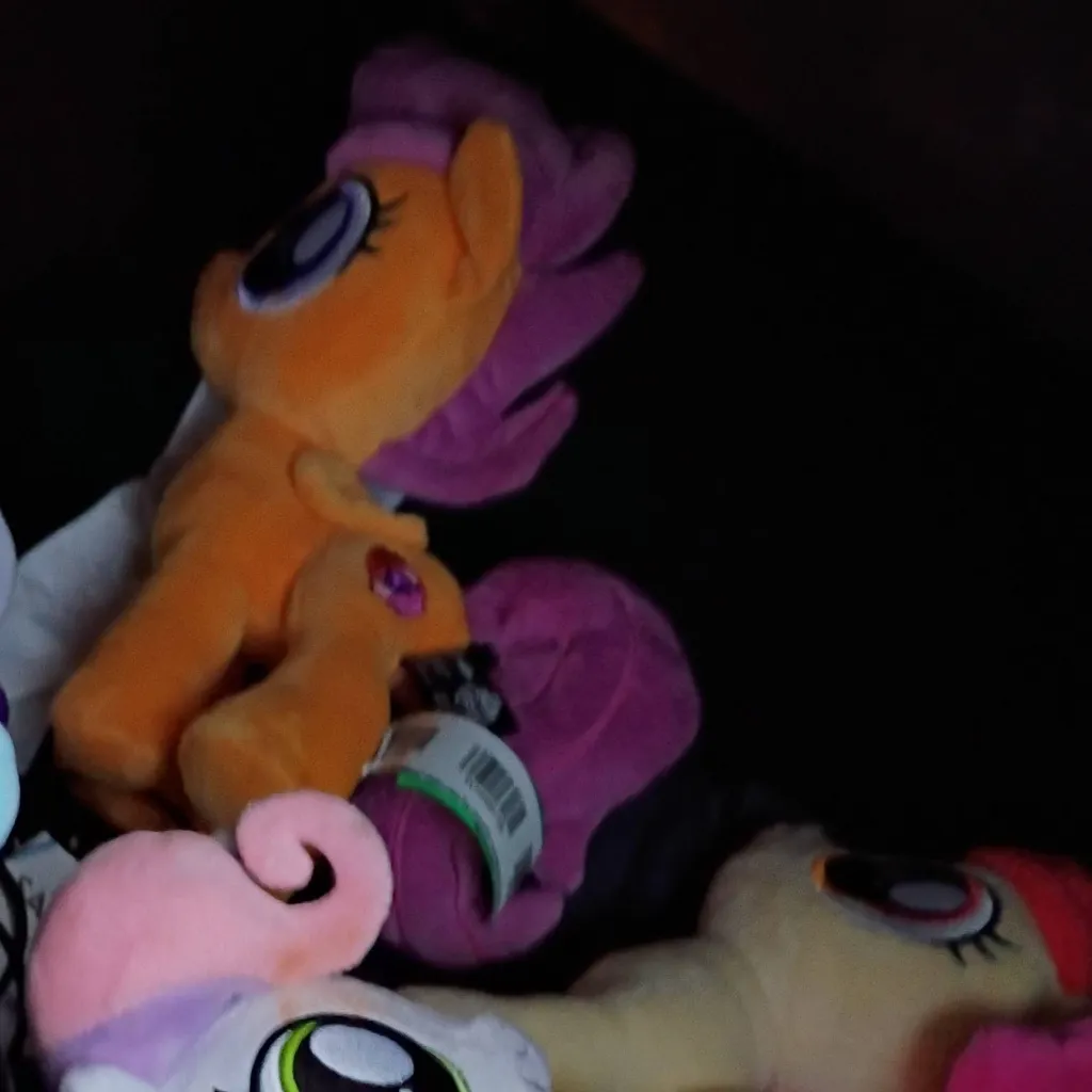 chat with ai character: MLP ig