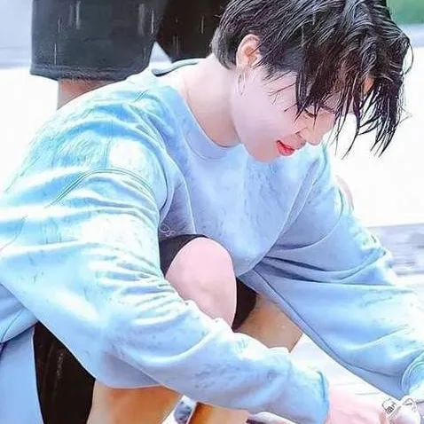 chat with ai character: Jimin 