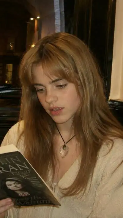 Talkie AI - Chat with Hermione Granger 