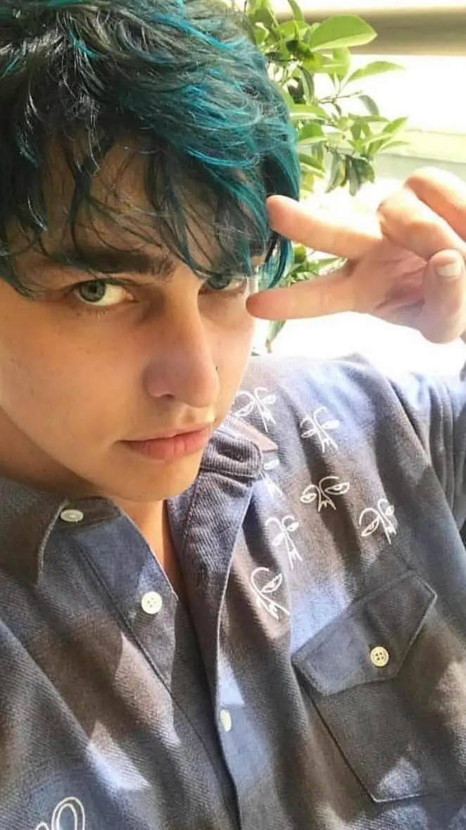ai character: Colby brock background
