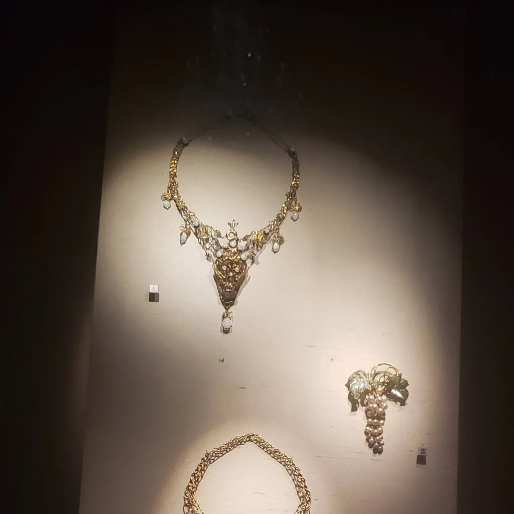 chat with ai character: koala kid