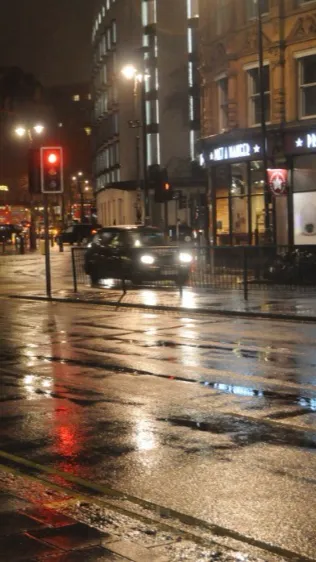Talkie AI - Chat with London Street Nigh