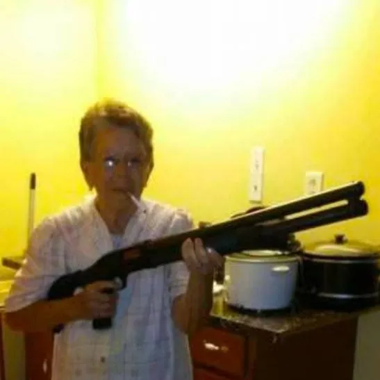 chat with ai character: Grandma