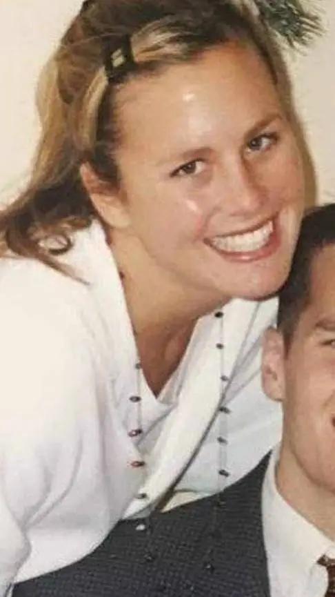 ai character: Maureen Brady background