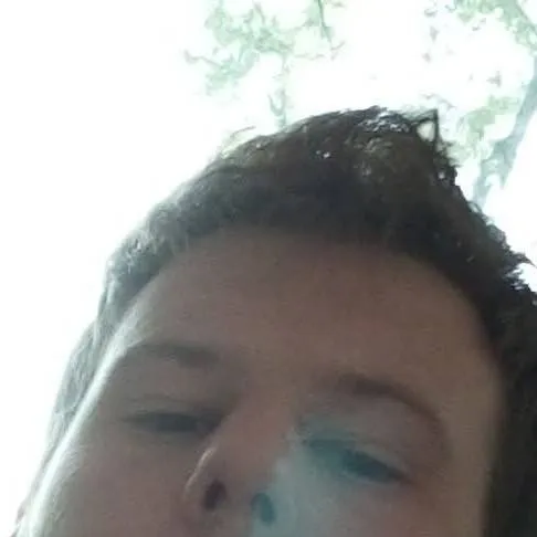 chat with ai character: Chris 