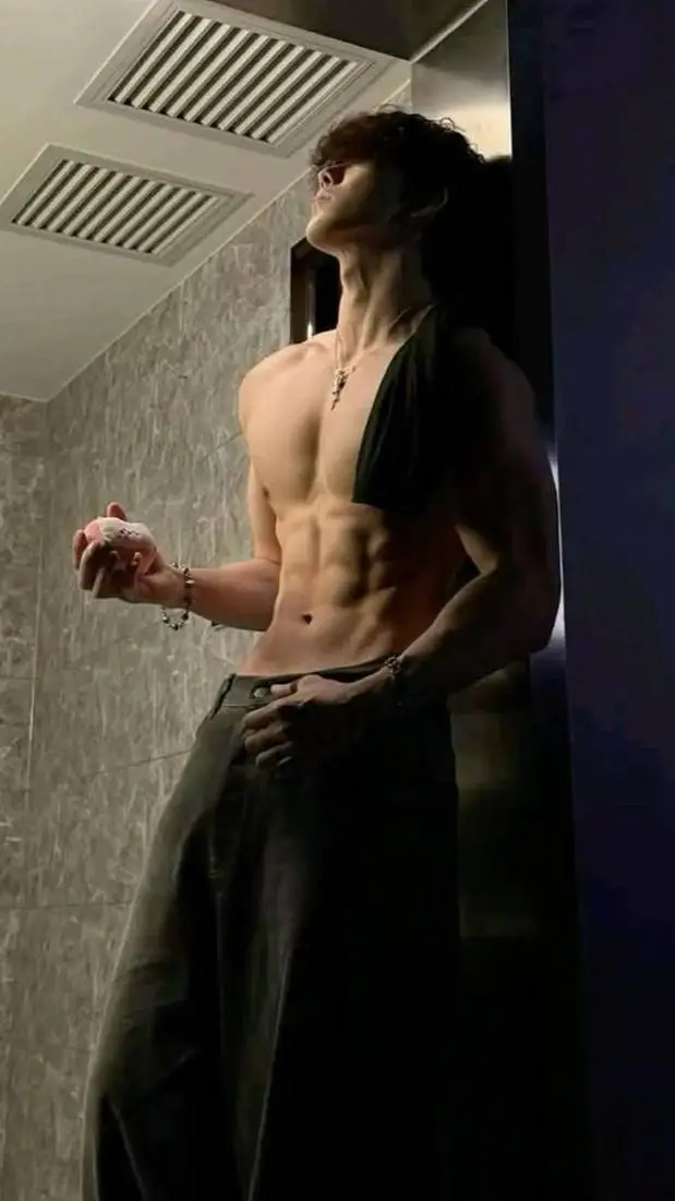 ai character: Alessandro background