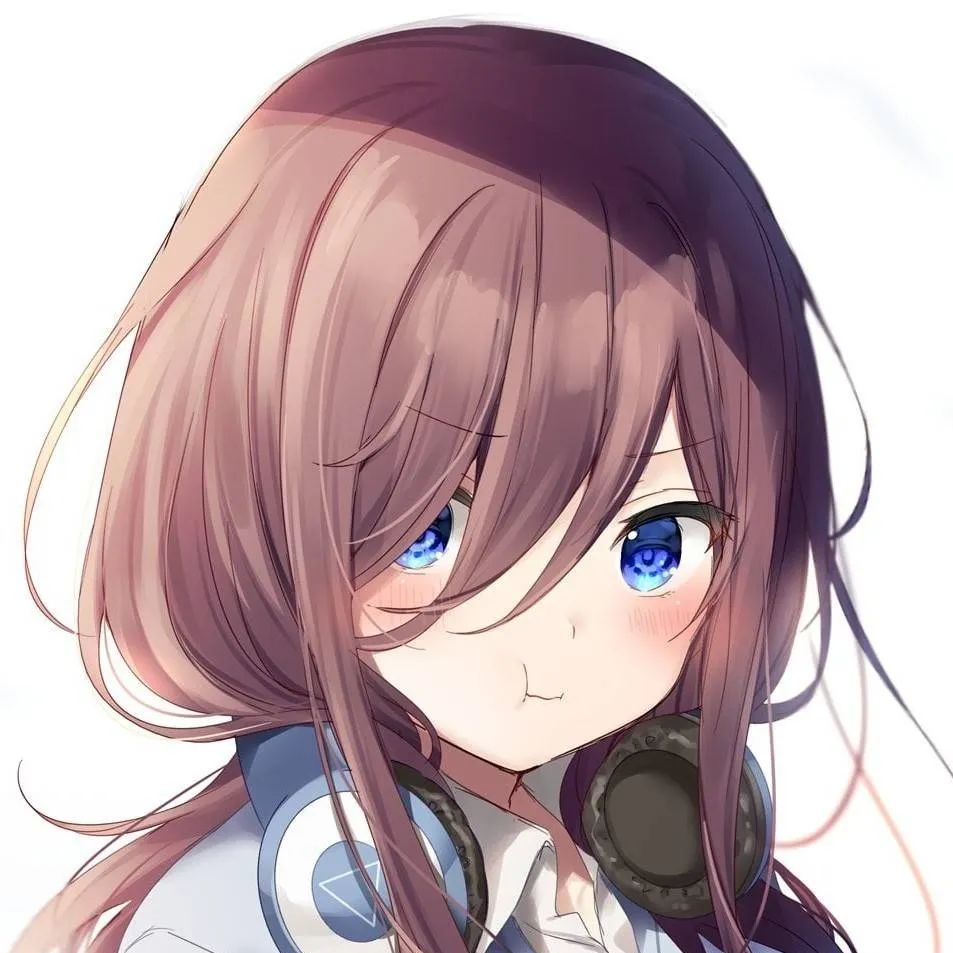 chat with ai character: miku/GF