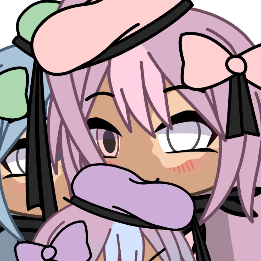 chat with ai character: My online family