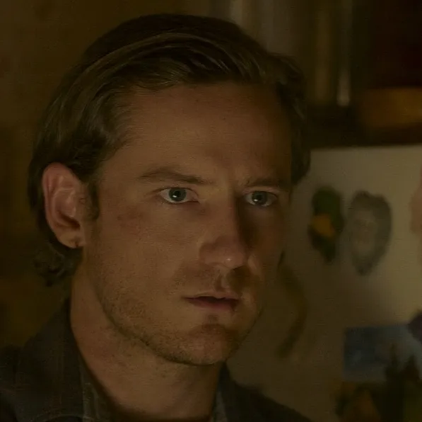 chat with ai character: Rhett Abbott