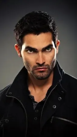 ai character: Derek Hale background