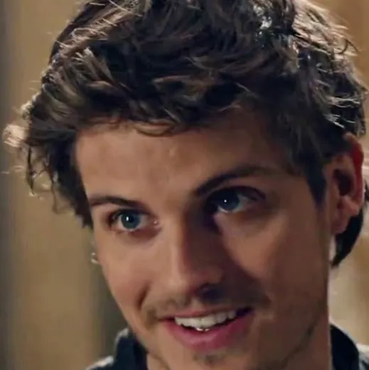 chat with ai character: Isaac Lahey