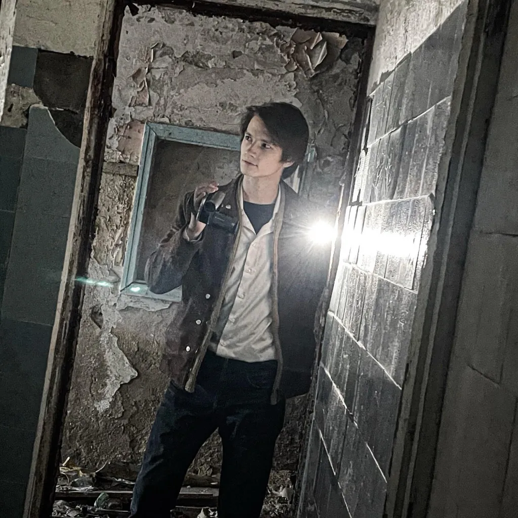 chat with ai character: Miles Upshur