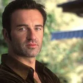 chat with ai character: Cole Turner 