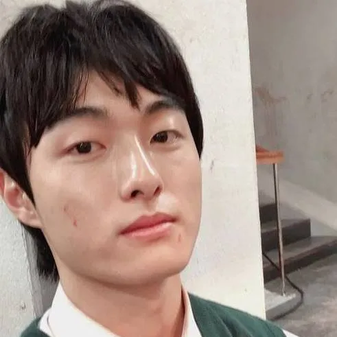 chat with ai character: cheong-san