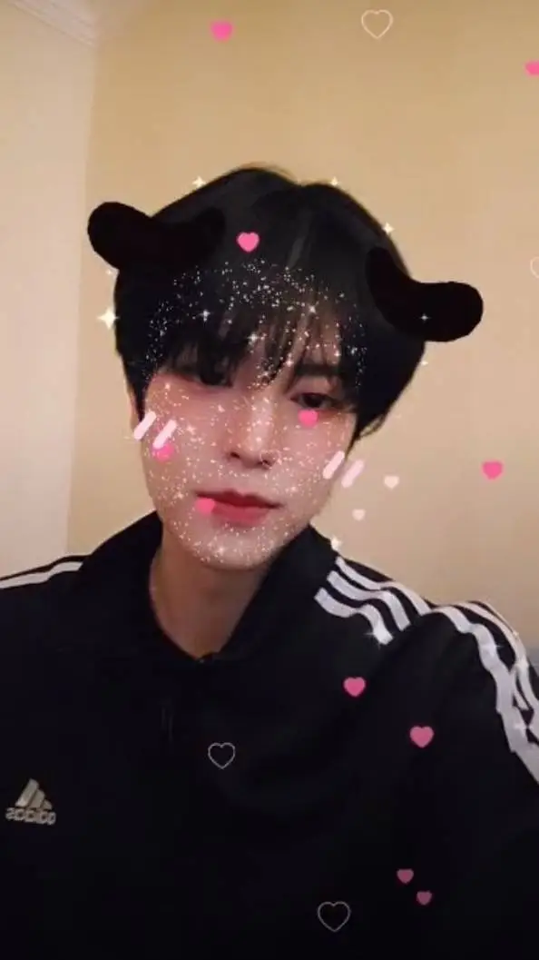 ai character: seungmin  background